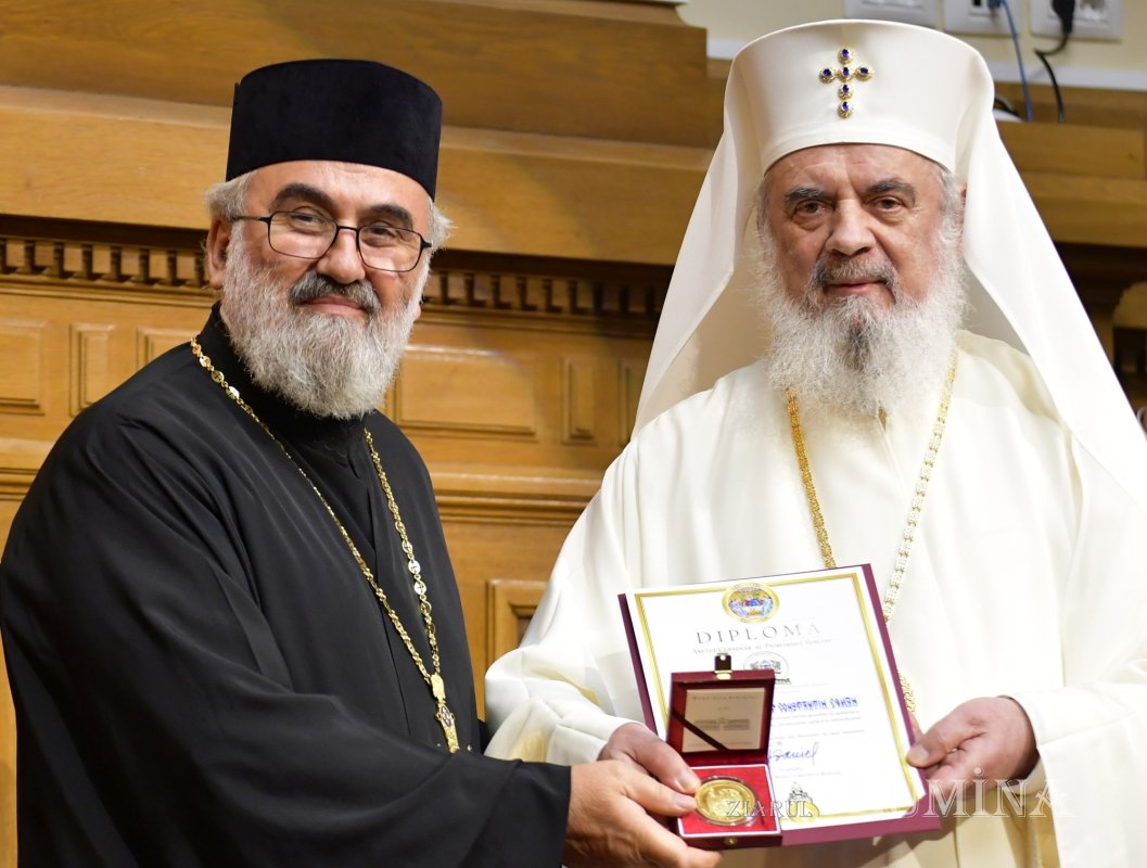 Lansarea Psaltirii în ediție bilingvă la Palatul Patriarhiei 337081