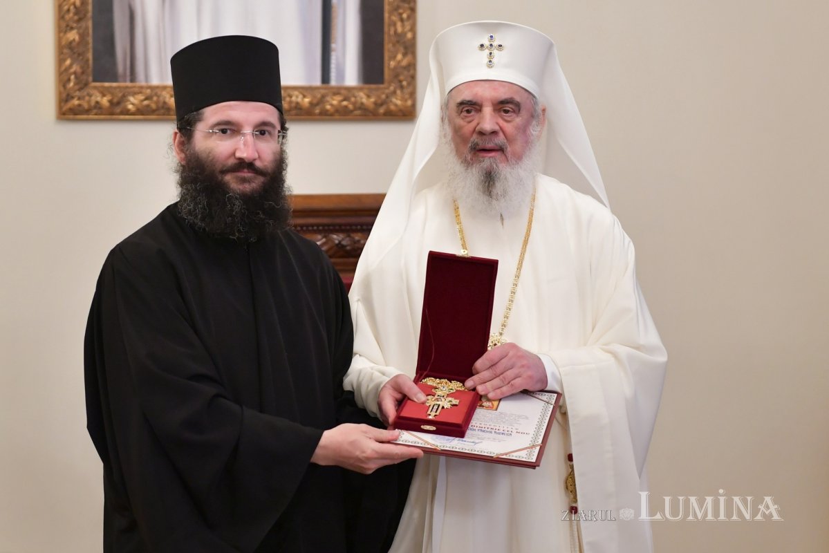 Lansarea Psaltirii în ediție bilingvă la Palatul Patriarhiei 337089