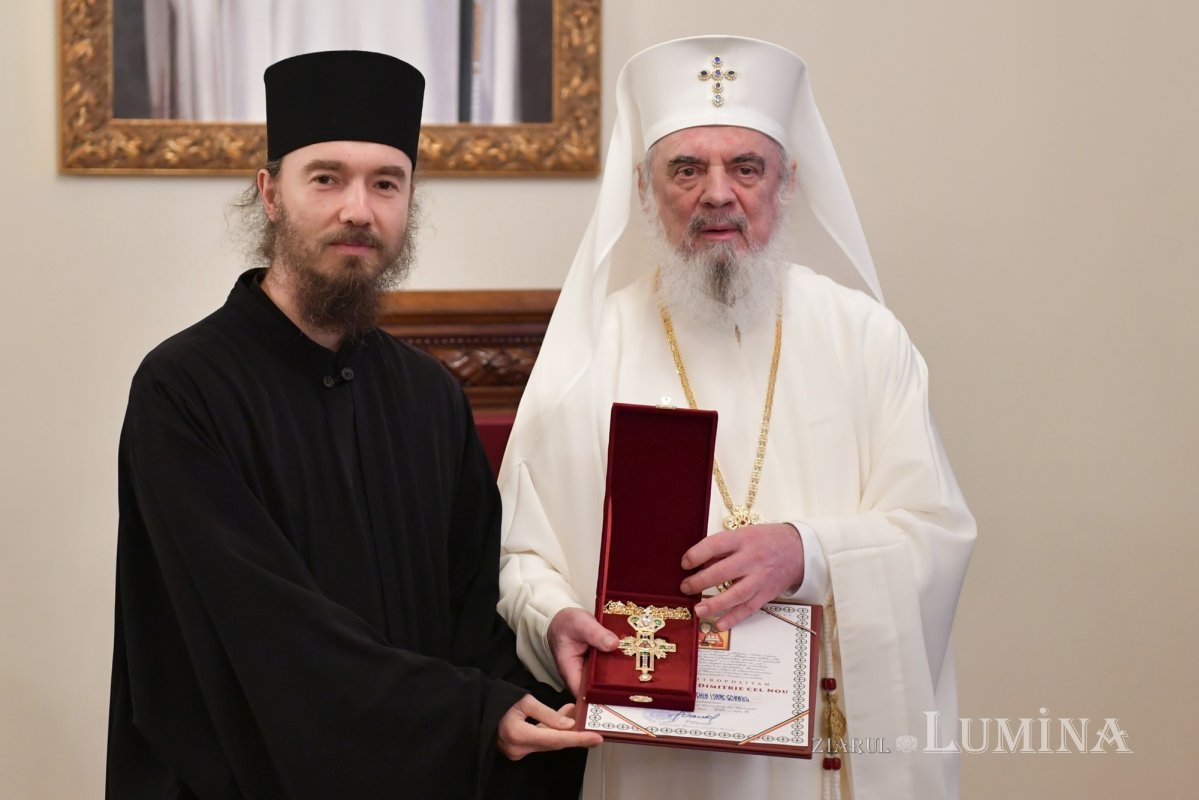 Lansarea Psaltirii în ediție bilingvă la Palatul Patriarhiei 337090