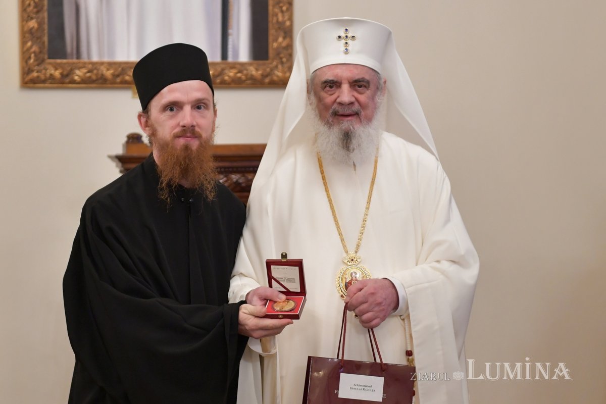 Lansarea Psaltirii în ediție bilingvă la Palatul Patriarhiei 337094