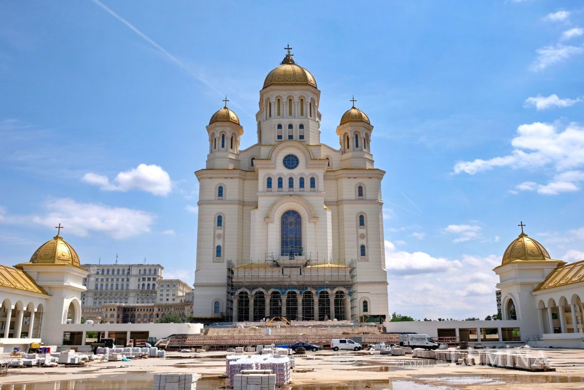 Pregătirea Catedralei Mântuirii Neamului pentru sfințirea din toamnă 337415