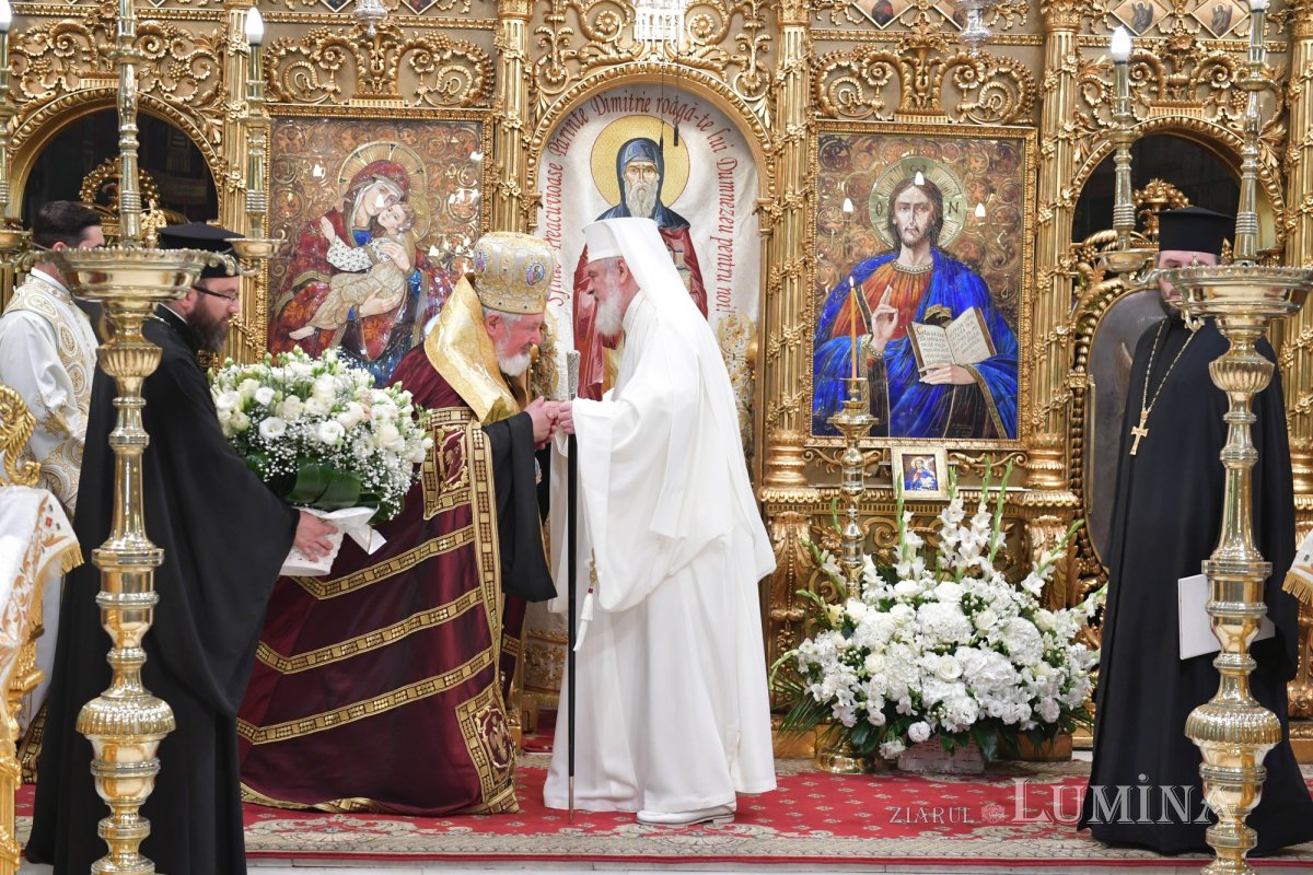 Rugăciune și recunoștință la ziua de naștere a Preafericitului Părinte Patriarh Daniel 337537