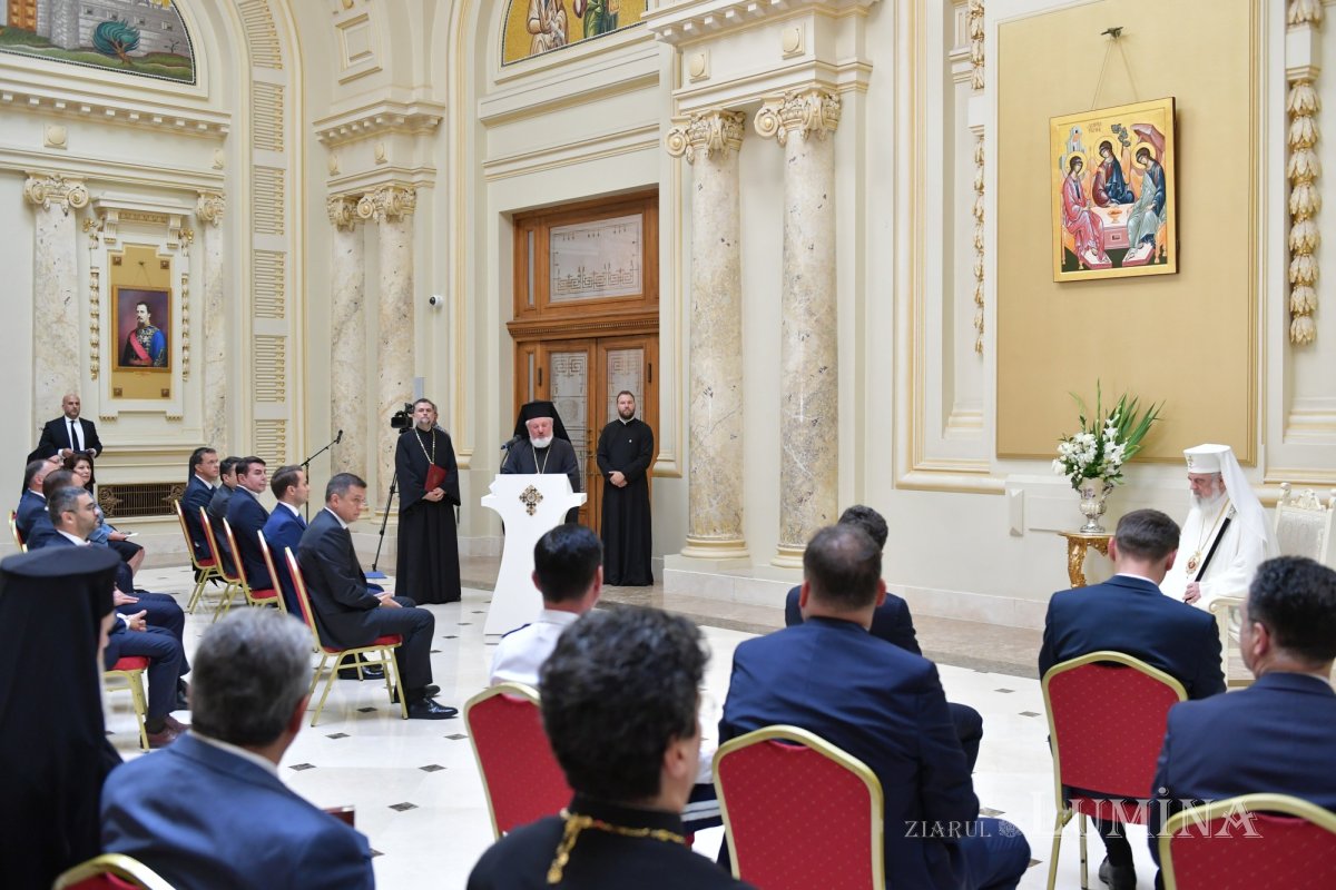 Rugăciune și recunoștință la ziua de naștere a Preafericitului Părinte Patriarh Daniel 337540