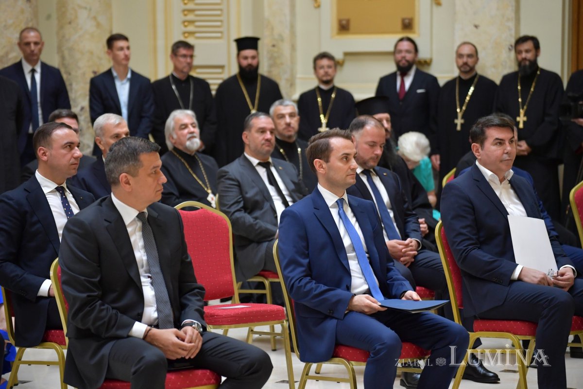 Rugăciune și recunoștință la ziua de naștere a Preafericitului Părinte Patriarh Daniel 337543