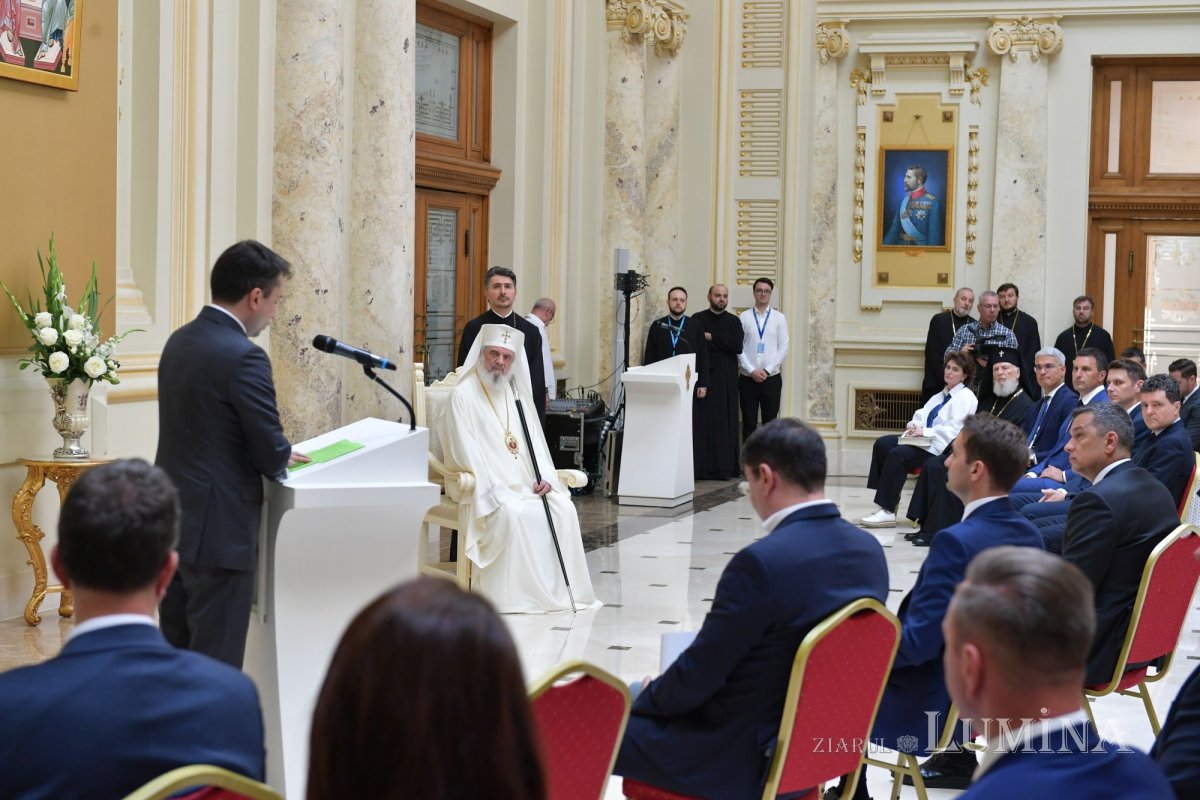 Rugăciune și recunoștință la ziua de naștere a Preafericitului Părinte Patriarh Daniel 337553