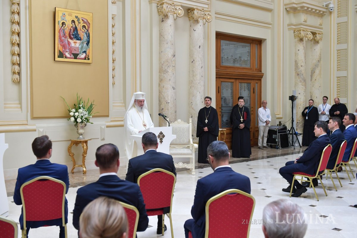 Rugăciune și recunoștință la ziua de naștere a Preafericitului Părinte Patriarh Daniel 337559