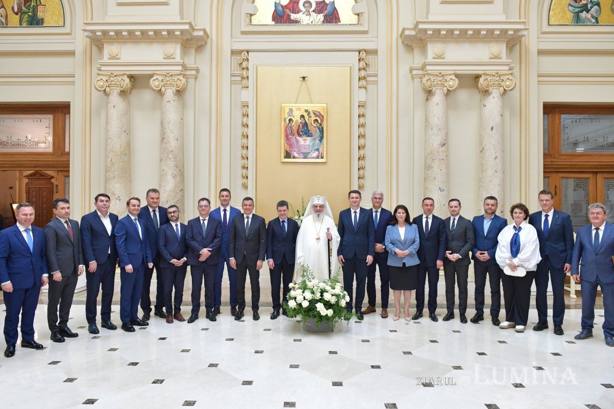 Rugăciune și recunoștință la ziua de naștere a Preafericitului Părinte Patriarh Daniel 337563