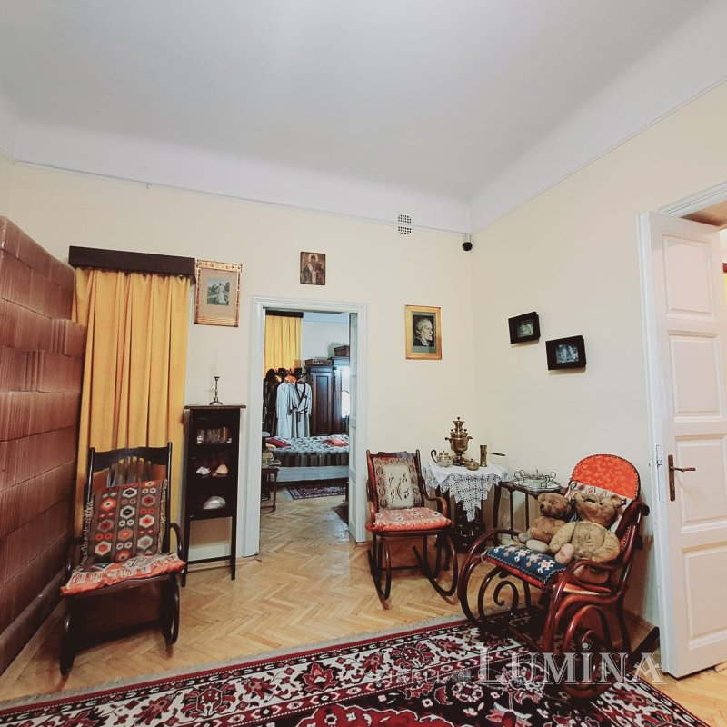 O vilă construită din dragoste de poezie 338240