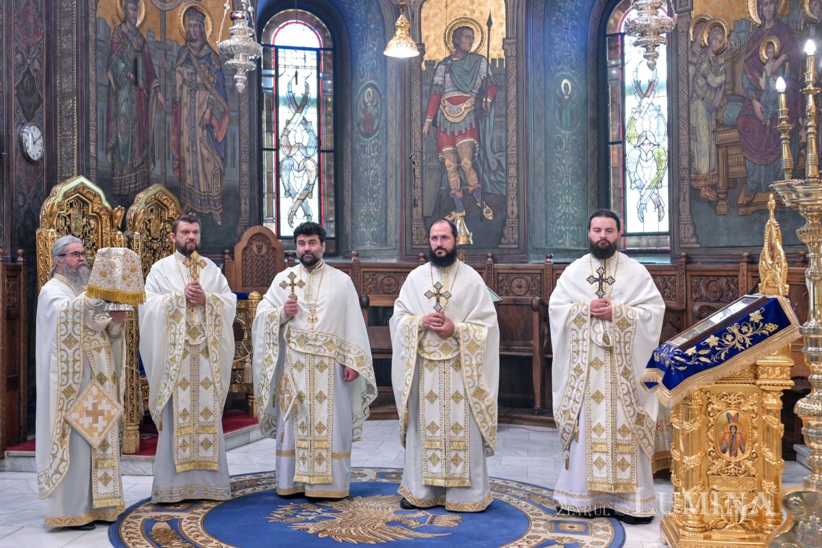 Sărbătoarea luminii taborice pe Dealul Patriarhiei 338569