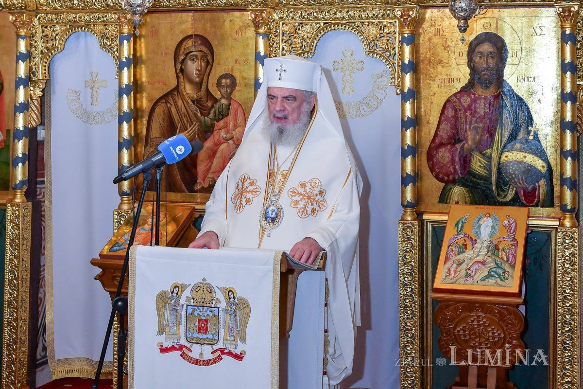 „Schimbarea la Față este icoana profetică a Bisericii întregi” 338627