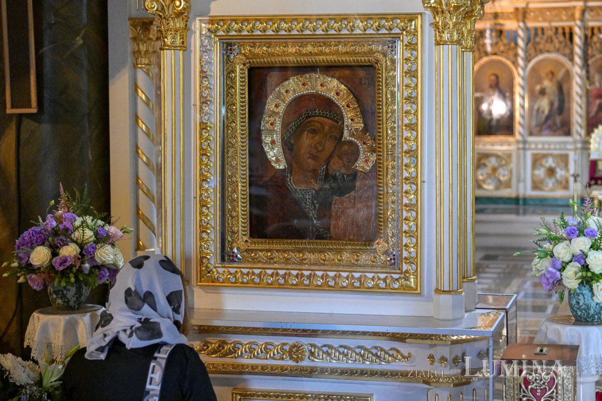 Slujire arhierească la hramul Mănăstirii Ghighiu  339237