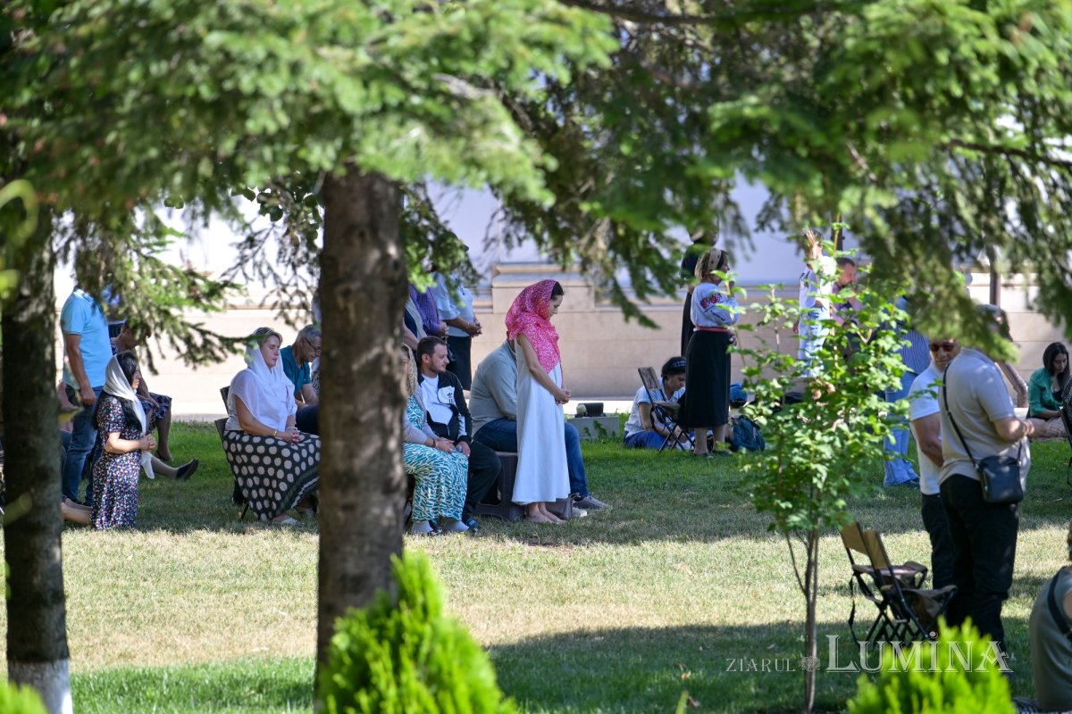 Slujire arhierească la hramul Mănăstirii Ghighiu  339244