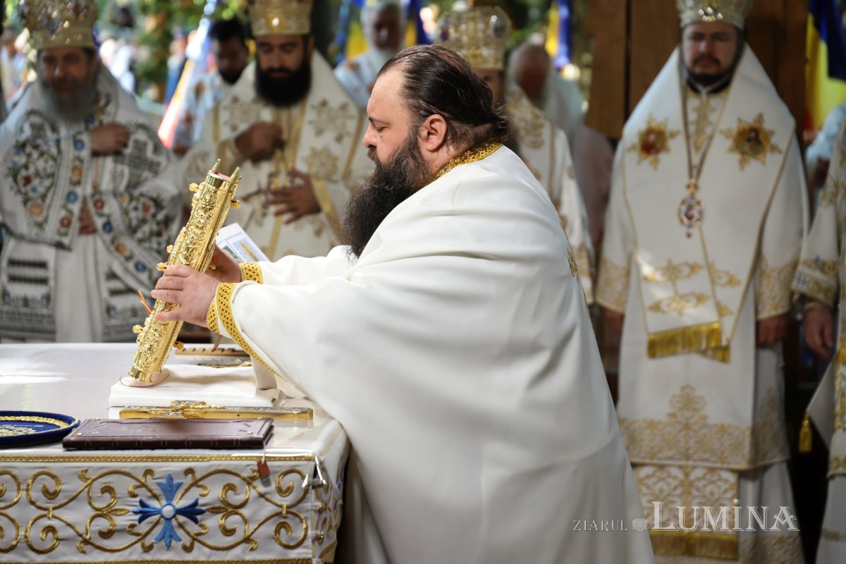 Proclamarea locală a canonizării Sfântului Serafim cel Răbdător de la Sâmbăta de Sus 339348