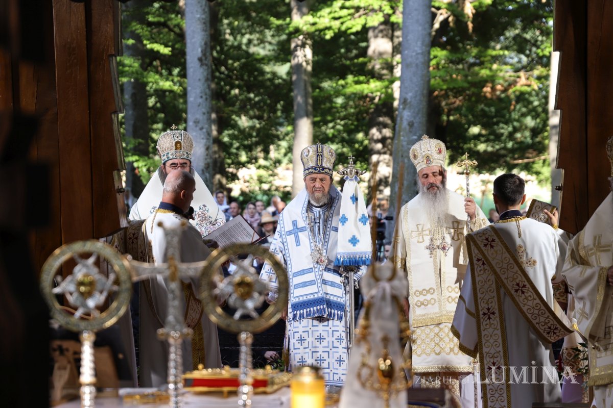 Proclamarea locală a canonizării Sfântului Serafim cel Răbdător de la Sâmbăta de Sus 339351