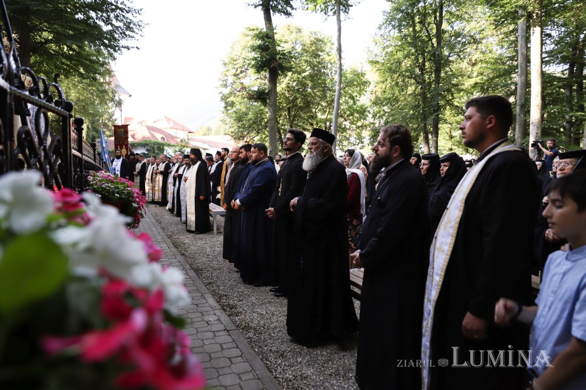 Proclamarea locală a canonizării Sfântului Serafim cel Răbdător de la Sâmbăta de Sus 339352