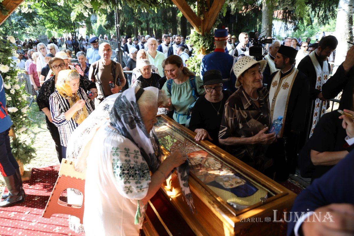 Proclamarea locală a canonizării Sfântului Serafim cel Răbdător de la Sâmbăta de Sus 339359