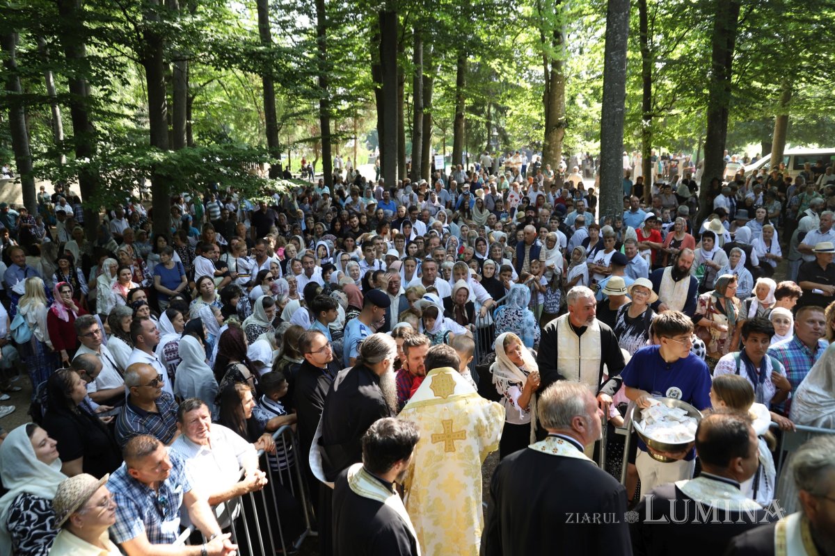 Proclamarea locală a canonizării Sfântului Serafim cel Răbdător de la Sâmbăta de Sus 339370