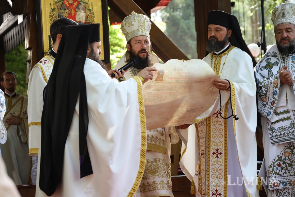 Proclamarea locală a canonizării Sfântului Serafim cel Răbdător de la Sâmbăta de Sus 339371