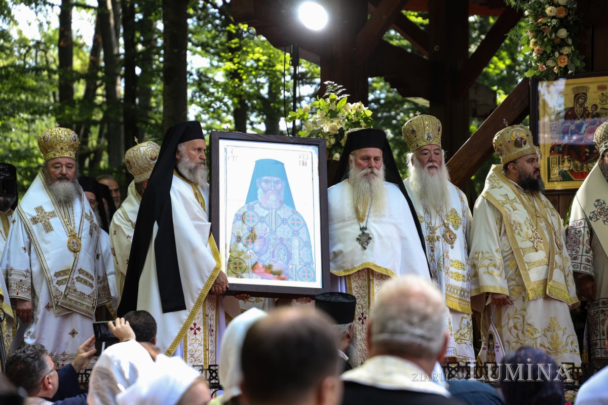 Proclamarea locală a canonizării Sfântului Serafim cel Răbdător de la Sâmbăta de Sus 339374