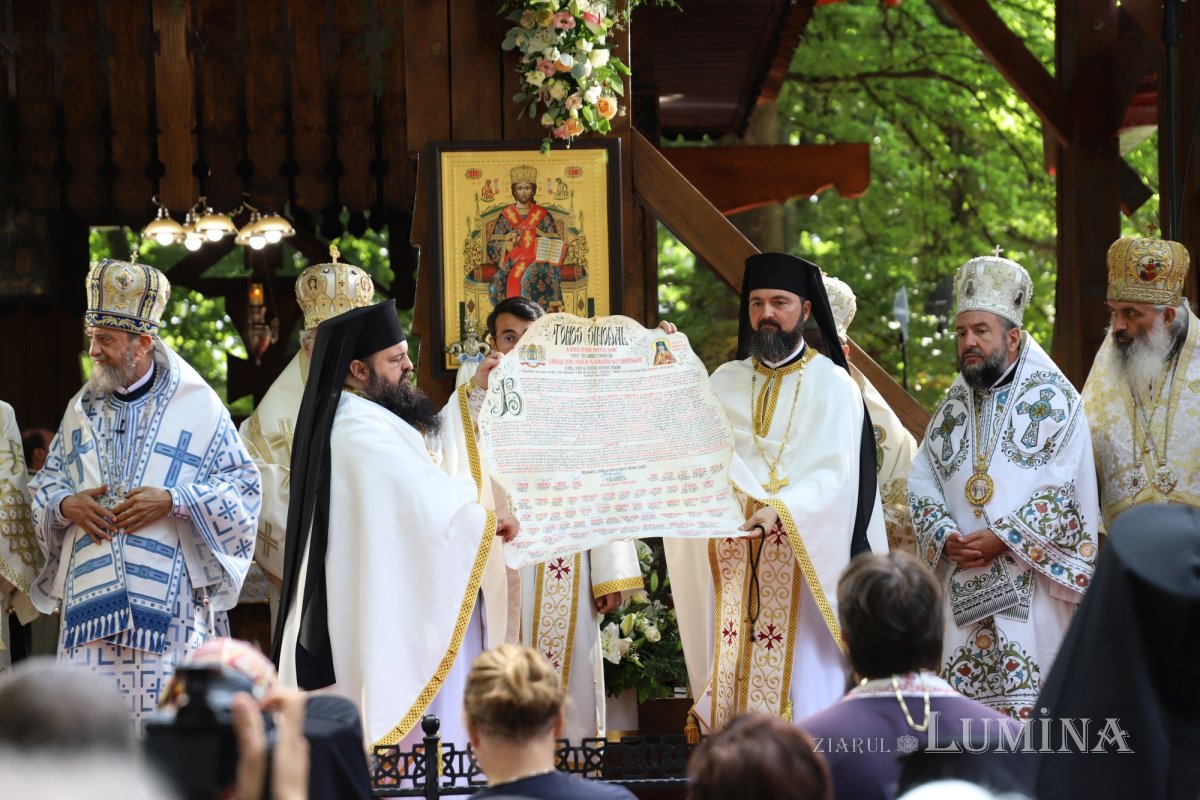 Proclamarea locală a canonizării Sfântului Serafim cel Răbdător de la Sâmbăta de Sus 339375