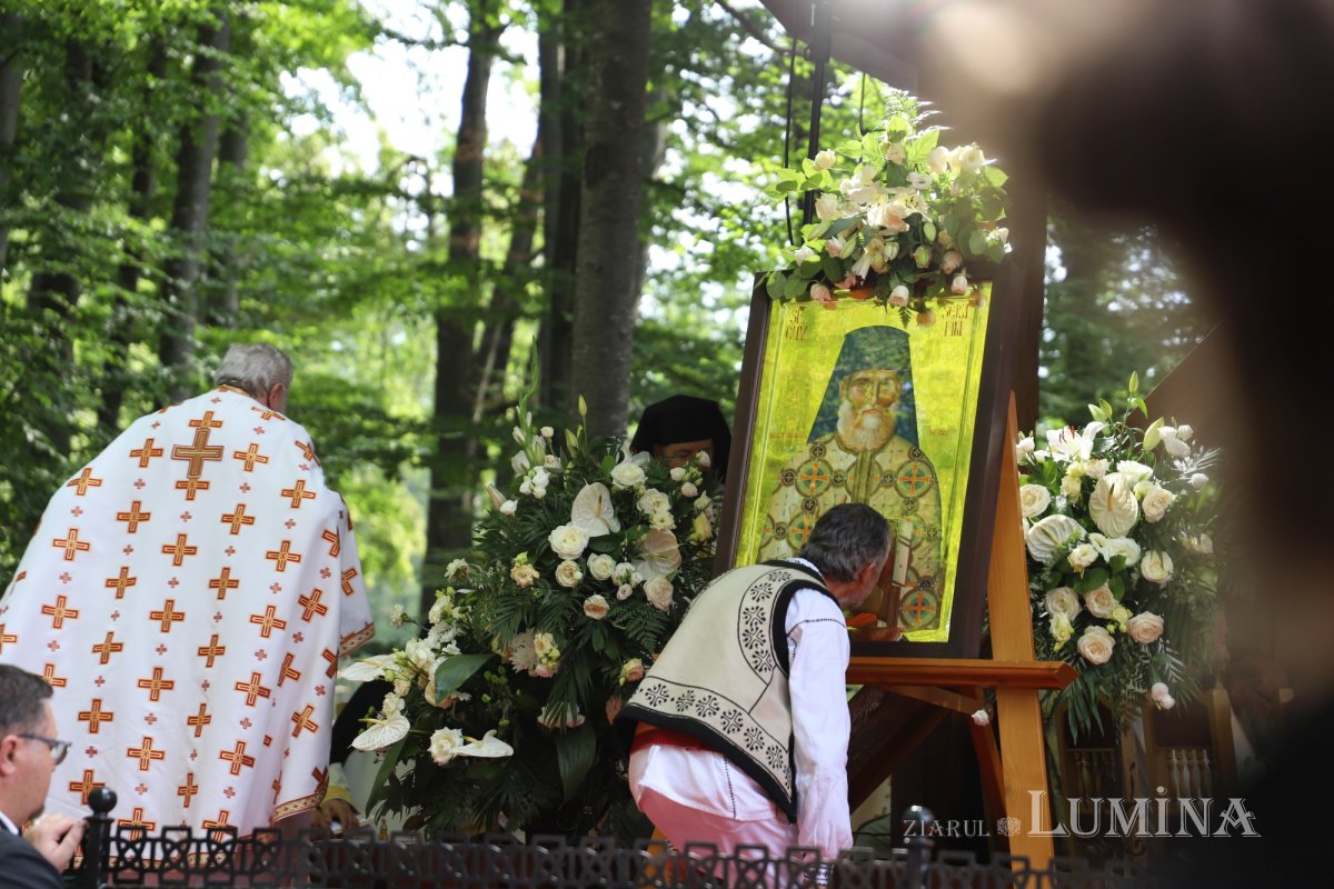 Proclamarea locală a canonizării Sfântului Serafim cel Răbdător de la Sâmbăta de Sus 339377