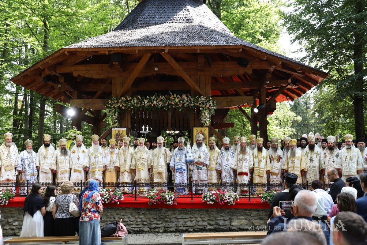 Proclamarea locală a canonizării Sfântului Serafim cel Răbdător de la Sâmbăta de Sus 339386