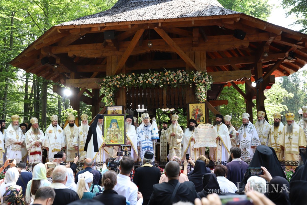 Proclamarea locală a canonizării Sfântului Serafim cel Răbdător de la Sâmbăta de Sus 339432