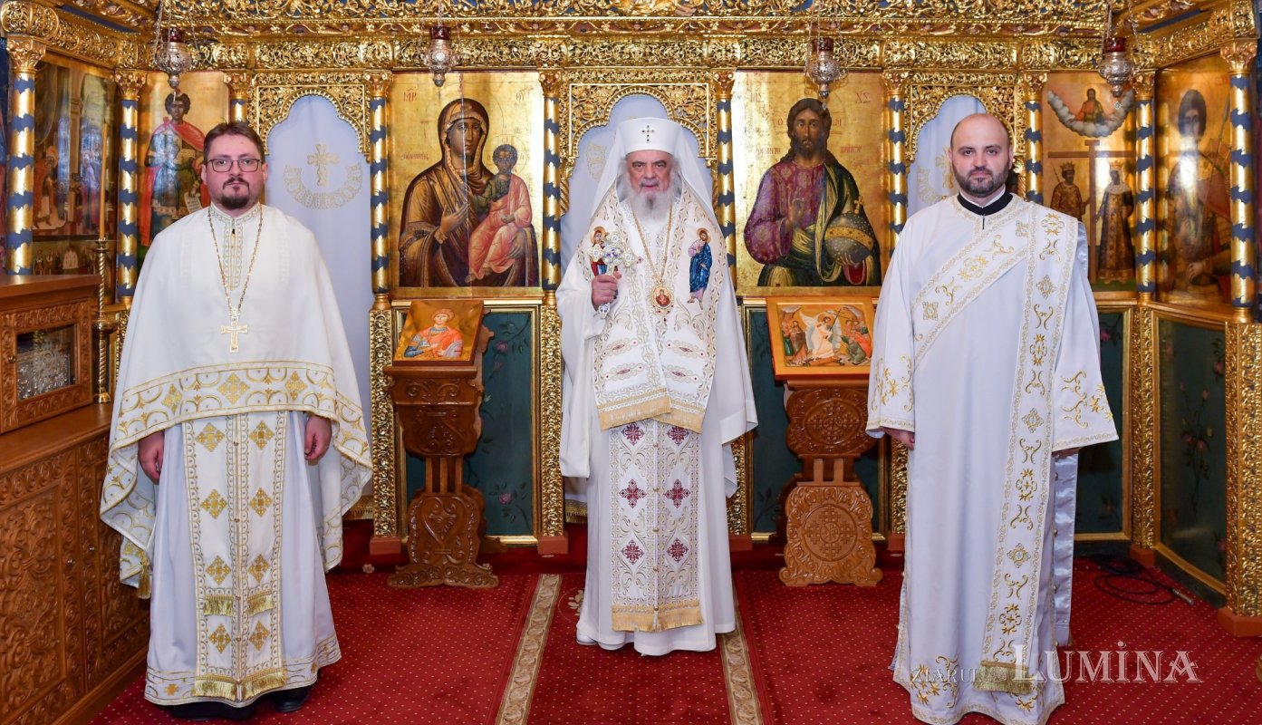 „Nu este suficient să nu săvârșești răul, ci trebuie să faci bine ca să fii desăvârșit” 340519