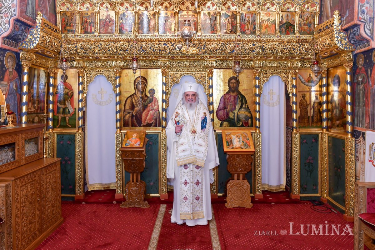 „Nu este suficient să nu săvârșești răul, ci trebuie să faci bine ca să fii desăvârșit” 340522