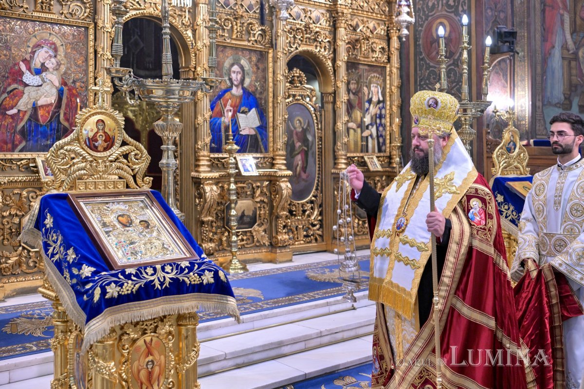 „Hristos, centrul timpului  și împlinirea istoriei” 340609