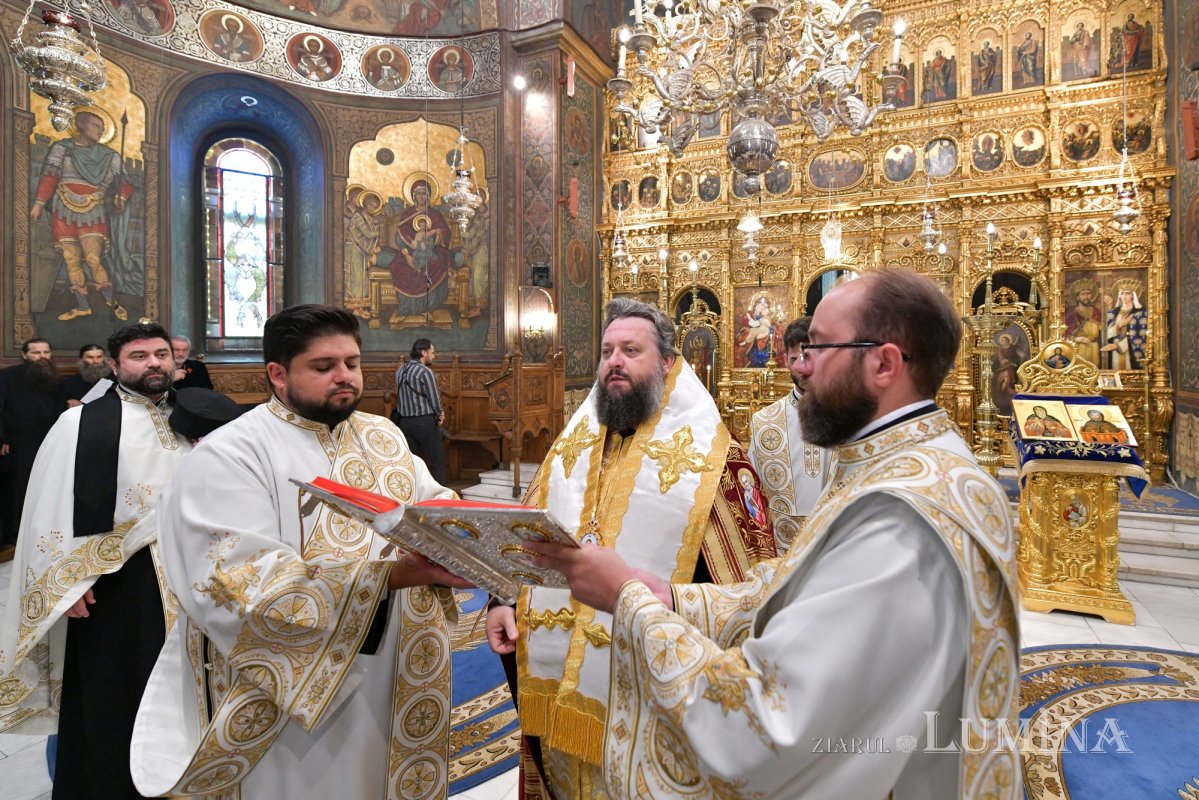 „Hristos, centrul timpului  și împlinirea istoriei” 340614