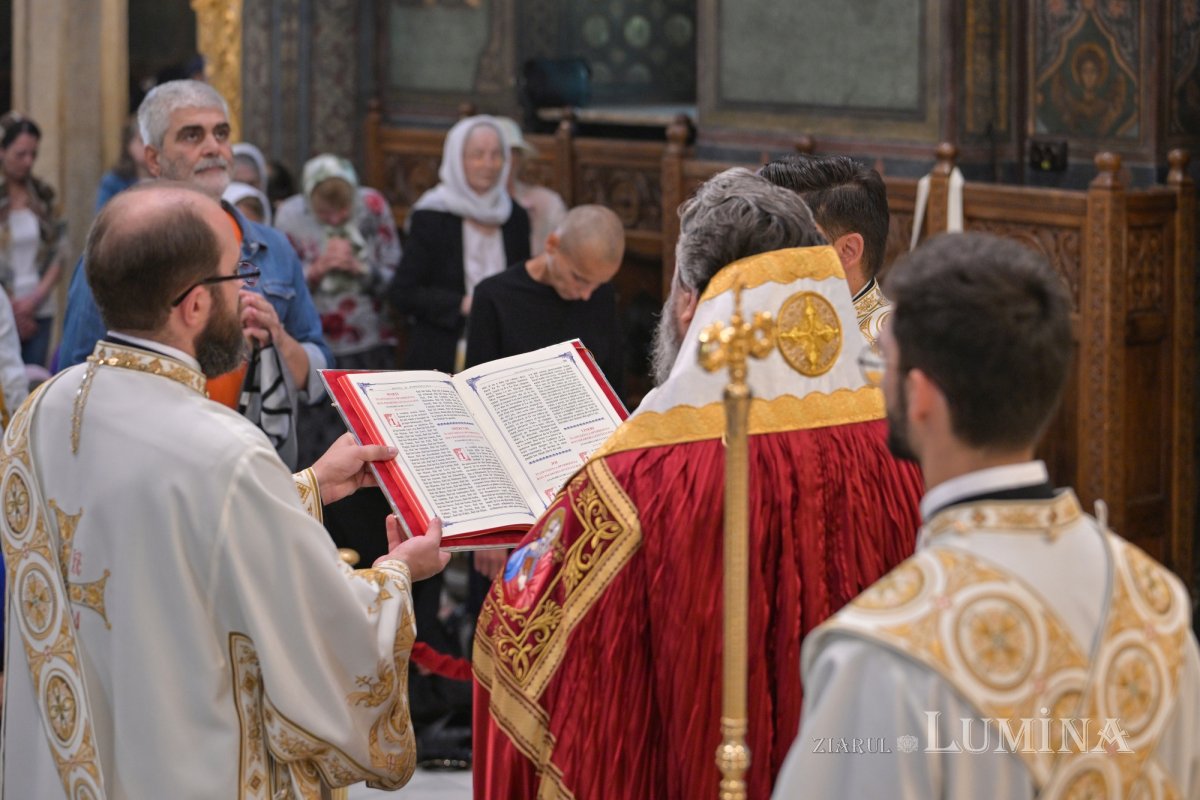 „Hristos, centrul timpului  și împlinirea istoriei” 340615