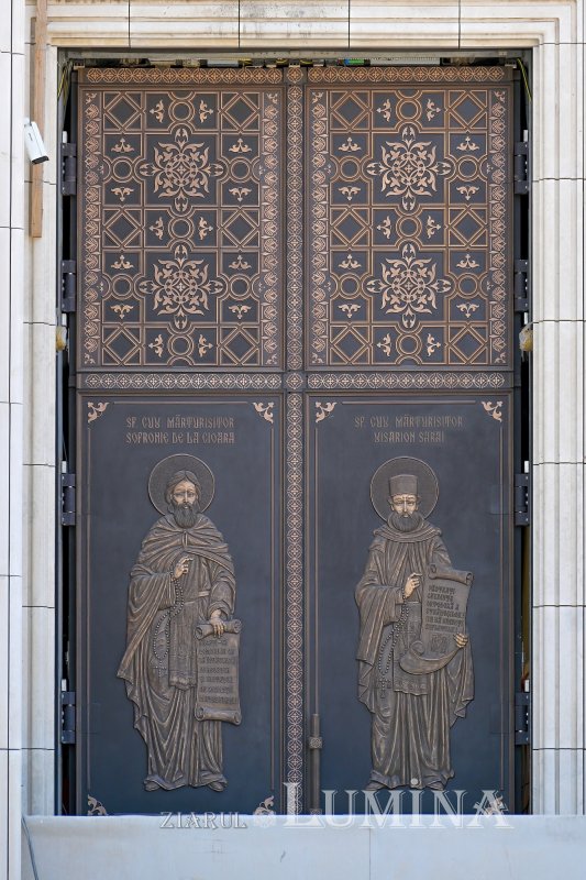 Ultimele lucrări premergătoare slujbei de sfințire pe șantierul Catedralei Naționale 340869