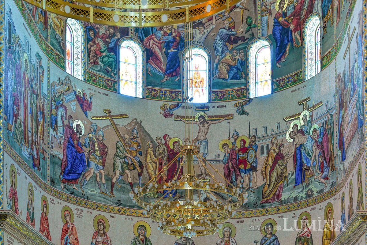 Ultimele lucrări premergătoare slujbei de sfințire pe șantierul Catedralei Naționale 340880