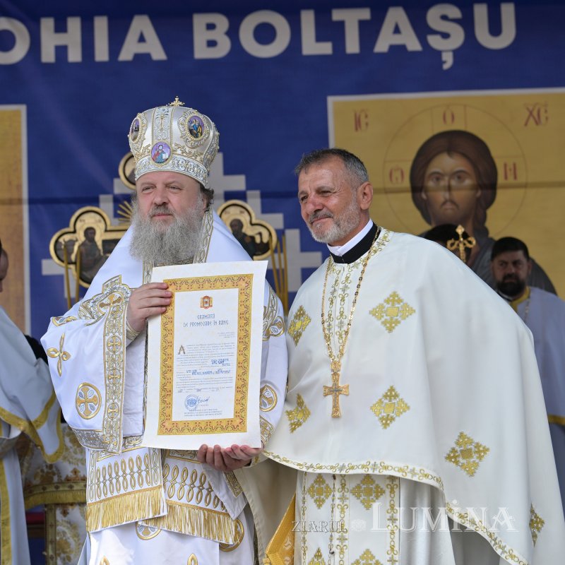 Biserica parohiei ilfovene Boltașu a primit veșmântul sfințeniei 341079