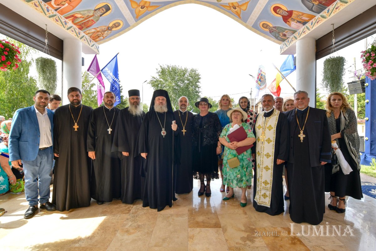 Biserica parohiei ilfovene Boltașu a primit veșmântul sfințeniei 341083