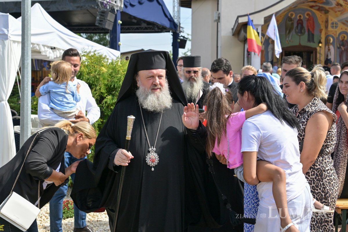 Biserica parohiei ilfovene Boltașu a primit veșmântul sfințeniei 341107