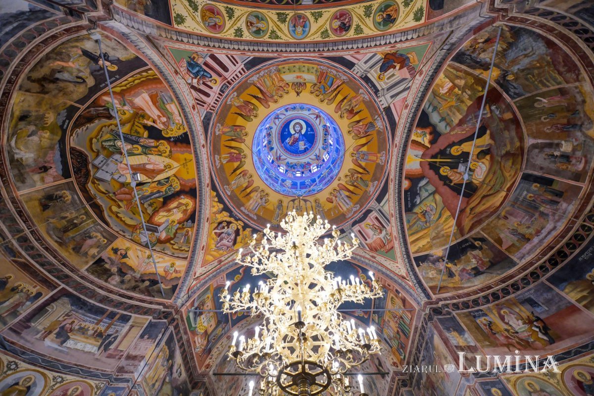 Filipeni 2, 5-11 264758