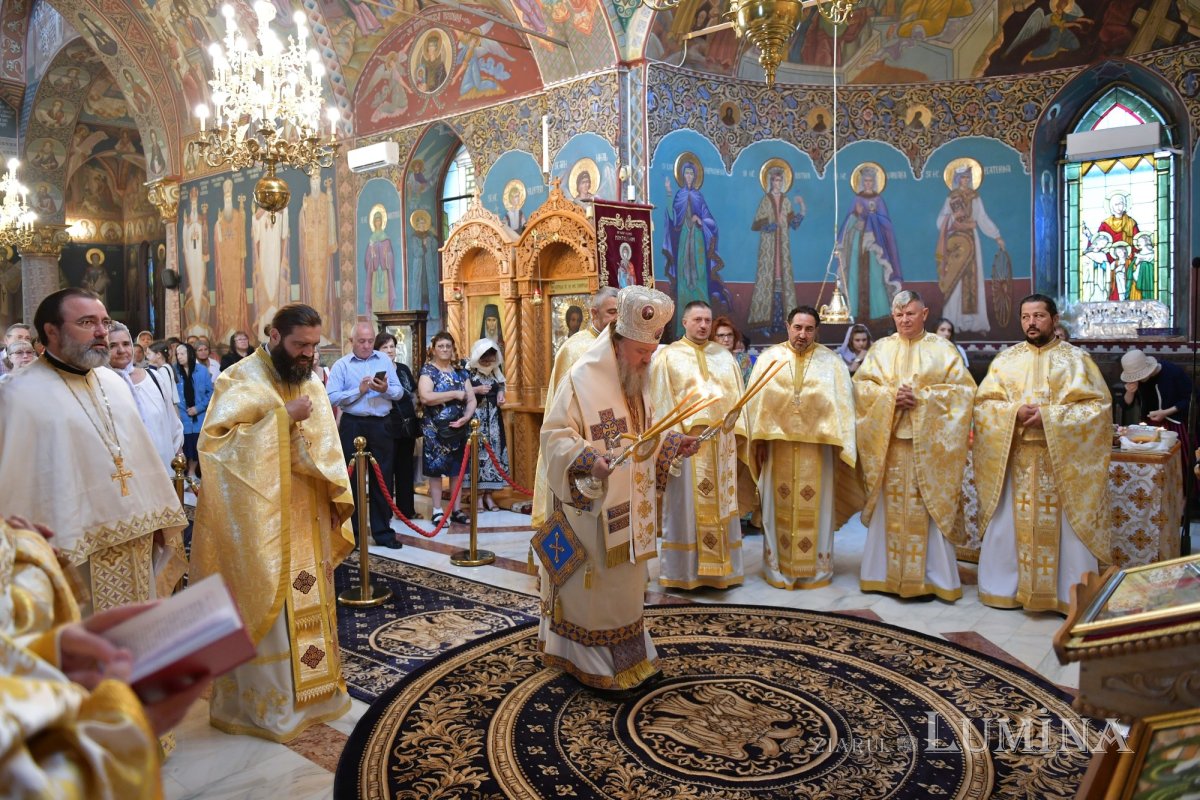 Harul preoției pentru un inspector eparhial al Arhiepiscopiei Bucureștilor 341156