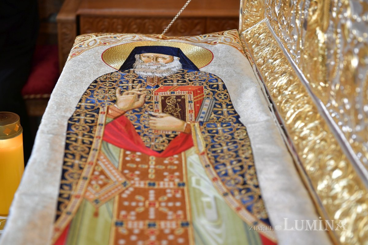 Patriarhul României a sfințit racla Sfântului Cuvios Mărturisitor Sofian 341528
