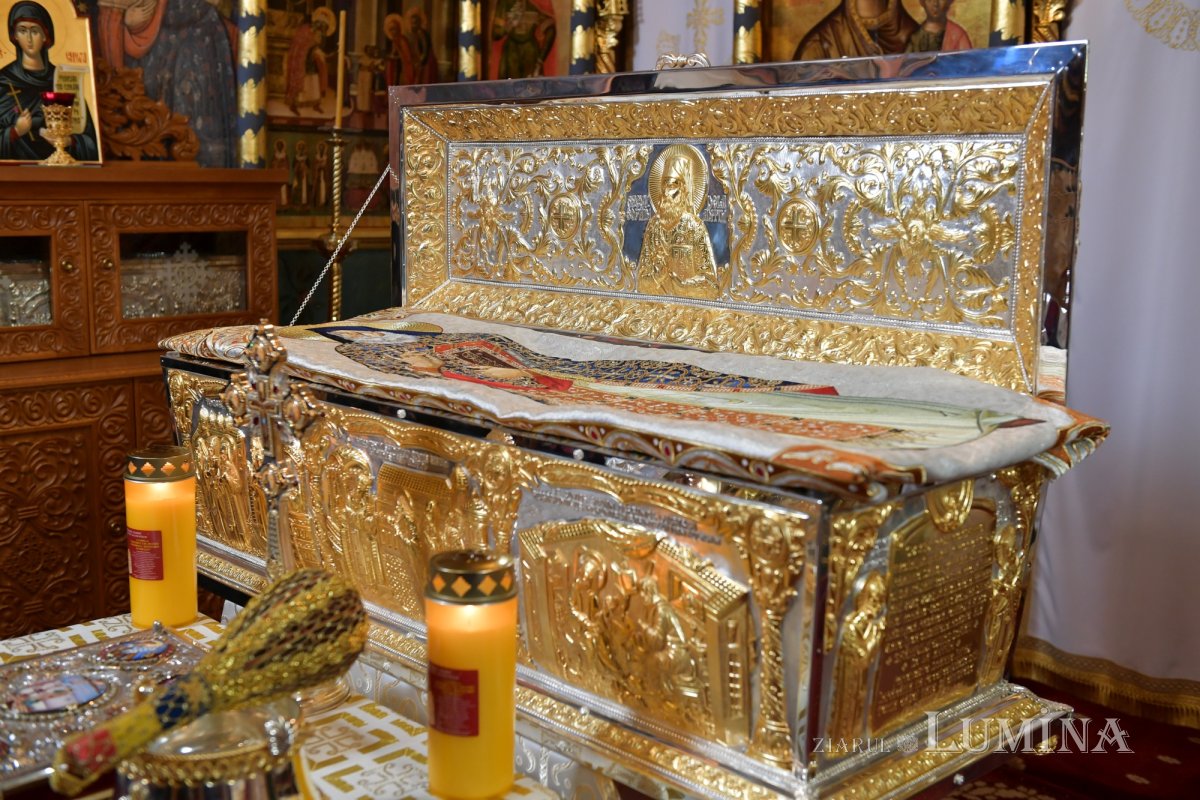 Patriarhul României a sfințit racla Sfântului Cuvios Mărturisitor Sofian 341529