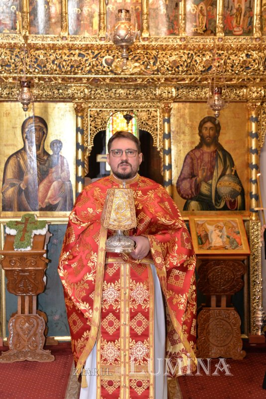 „Crucea lui Hristos este semnul iubirii care învinge păcatul și moartea” 341578