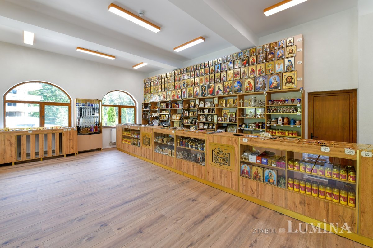 Noile lucrări de la Mănăstirea Caraiman au primit veșmântul harului 341587