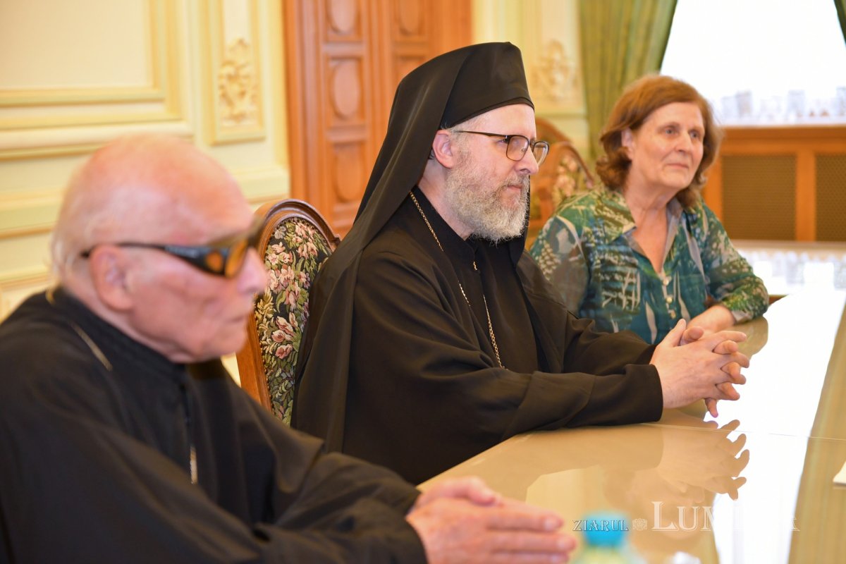 Ierarh din Arhiepiscopia Muntelui Liban în vizită la Palatul Patriarhiei 341693