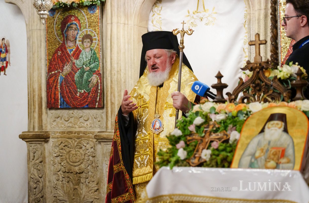 Slujba Privegherii în cinstea Sfântului Cuvios Mărturisitor Sofian de la Antim 341798