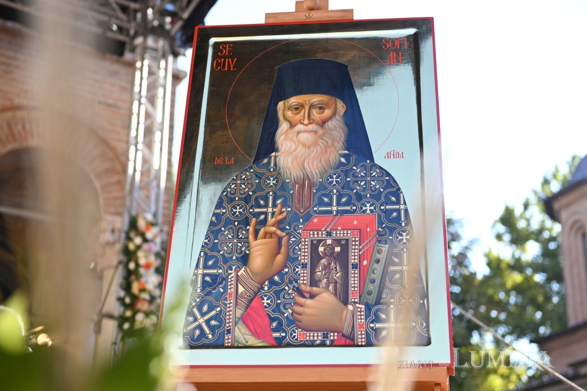 Sclipirile Luminii: Proclamarea locală a canonizării Sfântului Cuvios Mărturisitor Sofian de la Antim 342019