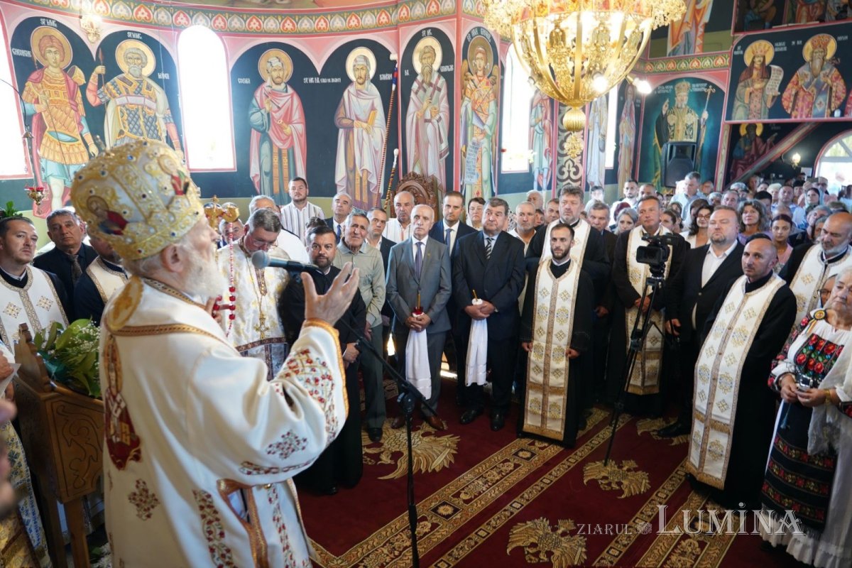 O nouă „poartă a cerului” într-o localitate din județul Dâmbovița 342191