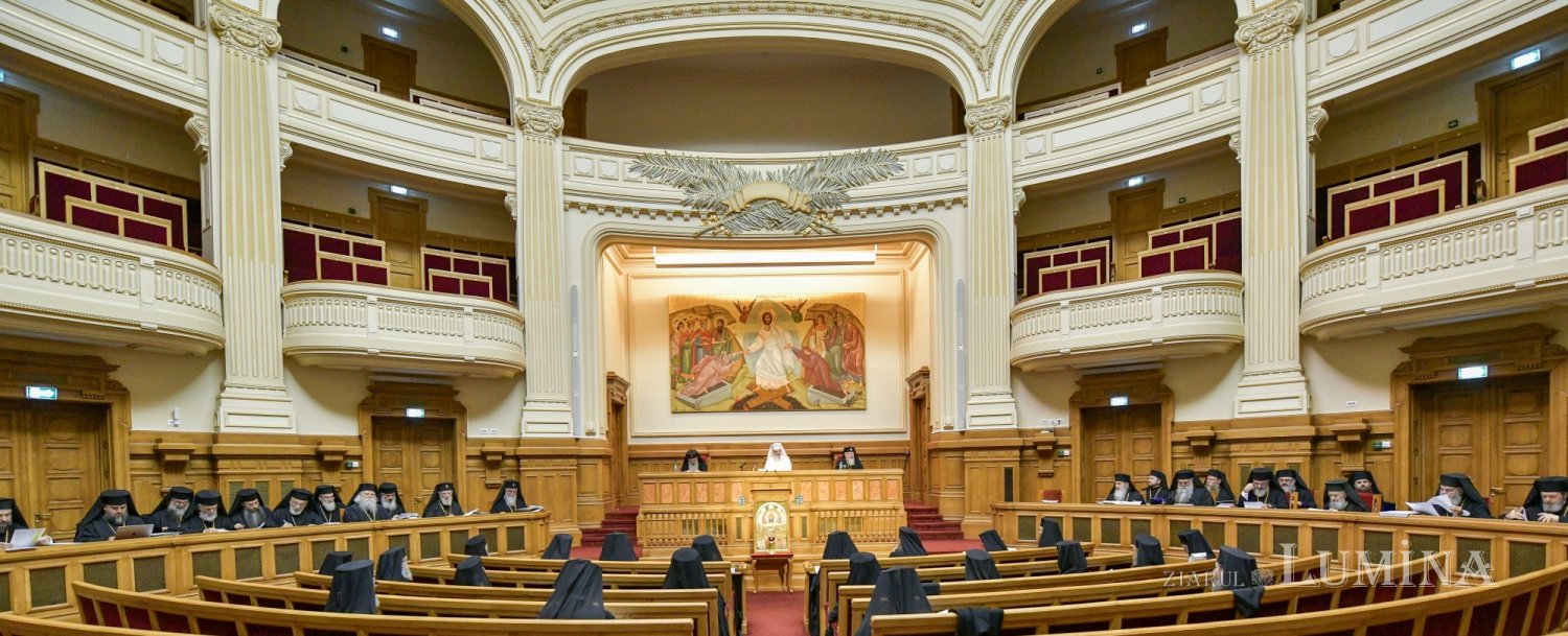 Întrunirea Sfântului Sinod la Palatul Patriarhiei 342786