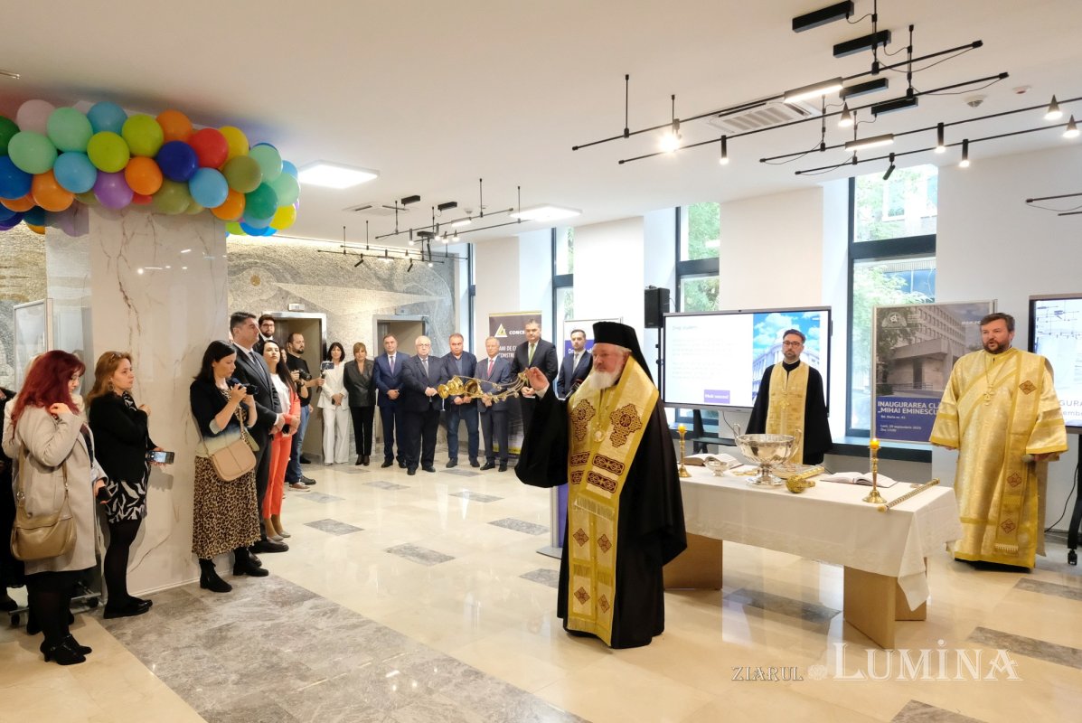 Slujbă de binecuvântare la Academia de Studii Economice din Capitală 342818