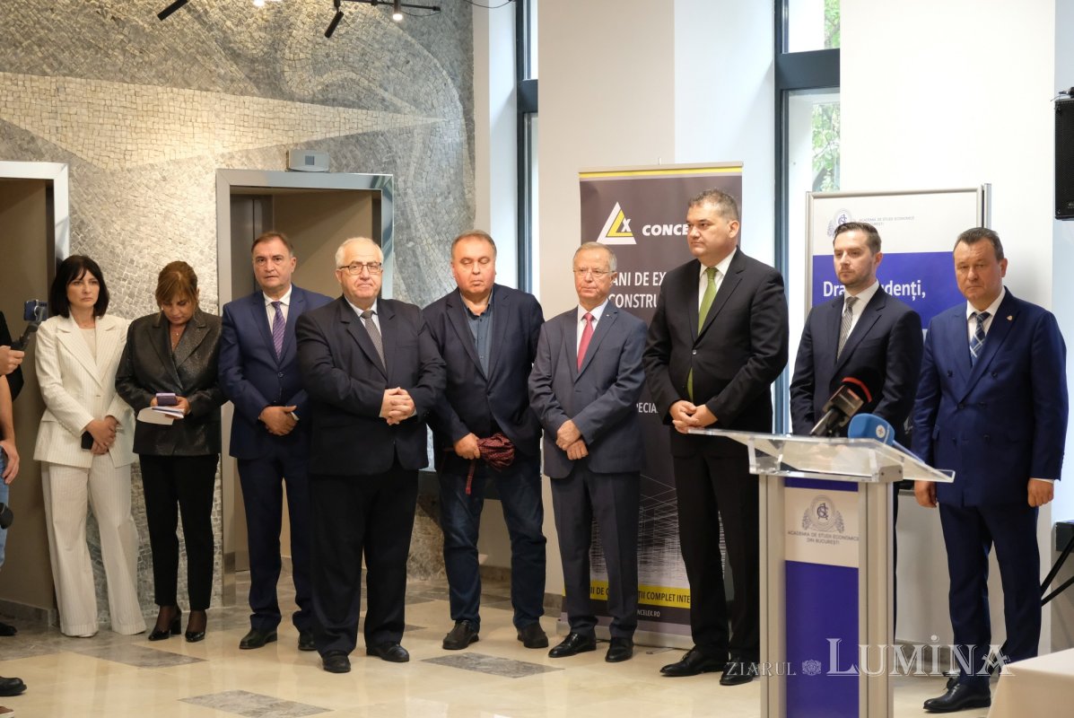 Slujbă de binecuvântare la Academia de Studii Economice din Capitală 342819